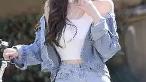 古巨基携全家出行，保姆团阵容庞大引关注